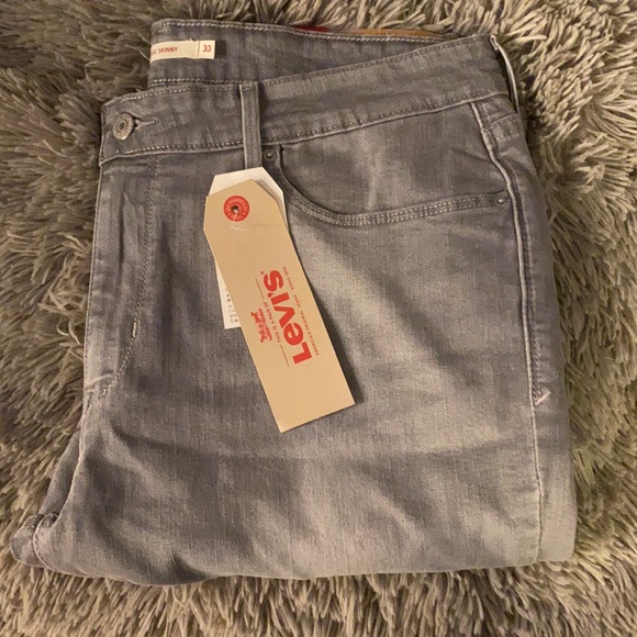 Levi’s Mid Rise Skinny Jeans - Picture 7 of 7